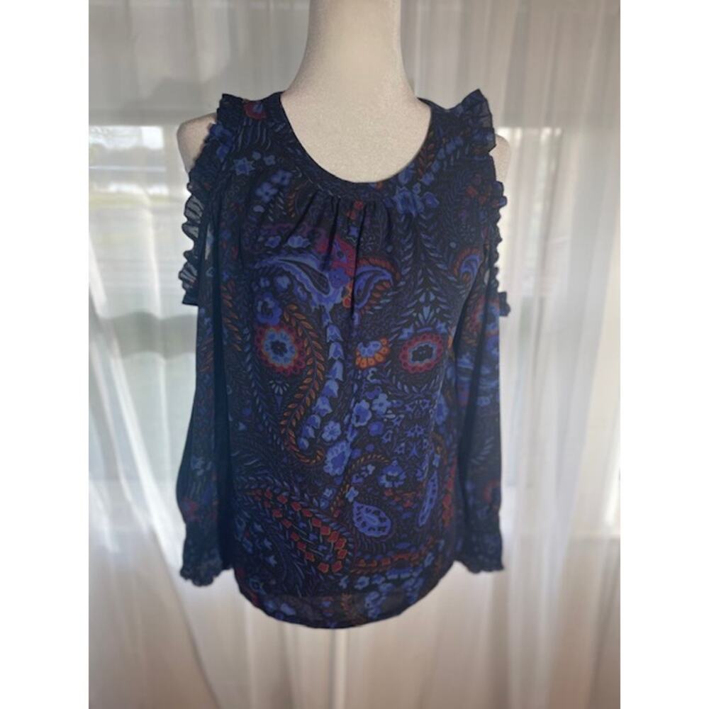 Loft Size X-Small Cut-Out Shoulder Blouse‎ Blue Floral